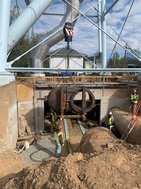 Jobsite pic of J fletcher creamer using the hydra-slide xlp150 from LGH to replace a gate valve.